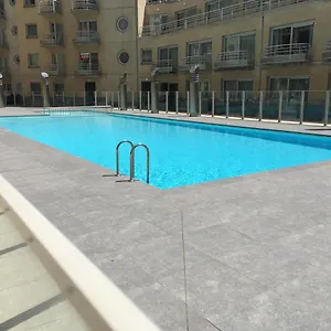 https://studio-4-pers-met-frontaal-zeezicht-prive-zwembad-oostende.ostend-hotel.net