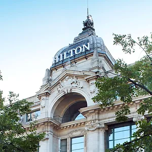 4* מלון Hilton Old Town