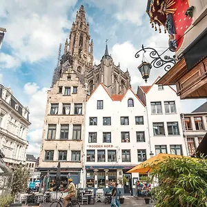 Tempel Triplex & Duplex At Historic Heart Of , Antwerp Belgium